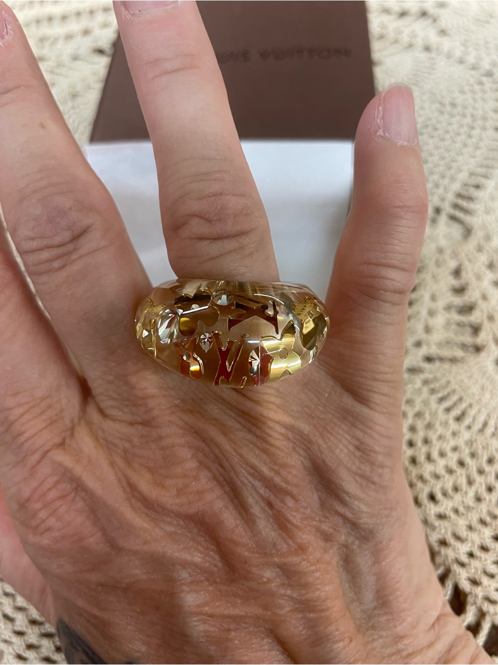 Louis Vuitton Berg COA included Inclusion ring clear resin embeddedgold monogram - Picture 3 of 9
